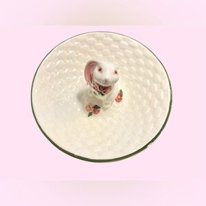 Avon Bunny Trinket & Candy Dish – 1980s Collectible (Original Box)